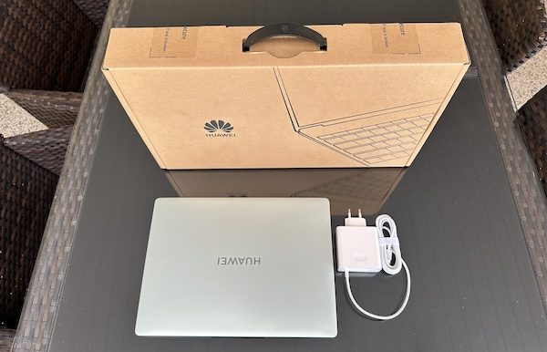 HUAWEI MateBook 14 (2024) im Test: Upgrade der Superlative 2 HUAWEI MateBook 14 (2024) Unboxing